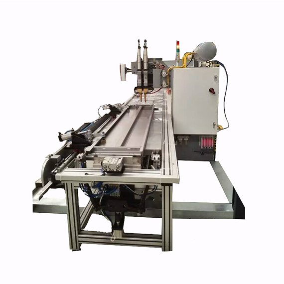 電梯門板自動送料點(diǎn)焊機(jī)