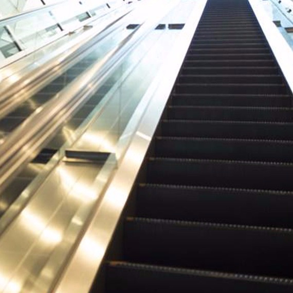 電梯門(mén)制造行業(yè)