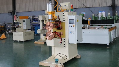 青島焊本|中頻滾焊機